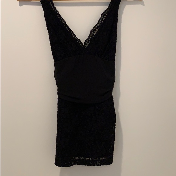 Fredricks’s Black sheer & lace cami - Picture 1 of 6